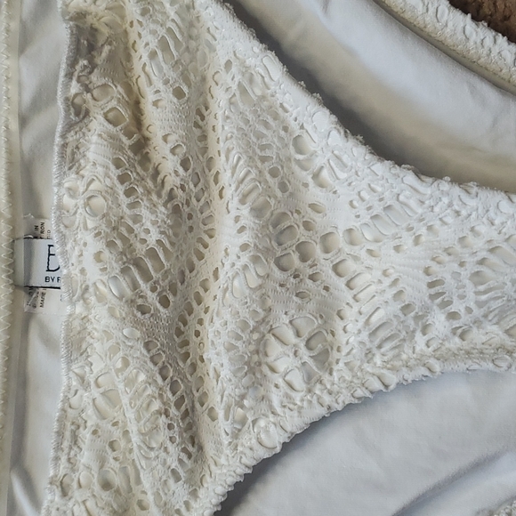 EUC Becca by Rebecca Virtue Bikini Bottoms 🌈 🌈 - Picture 3 of 6